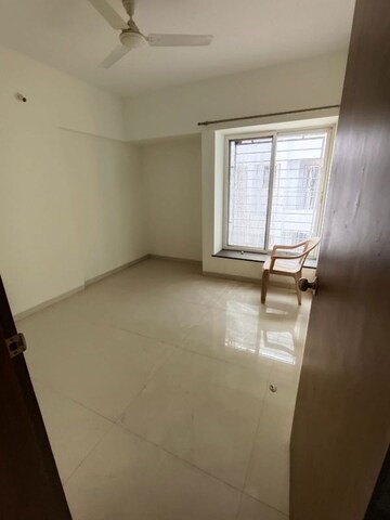 Room in 2 BHK Apartment at Prathamesh Novellus, Kothrud – for Rent