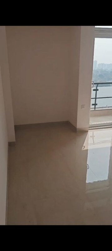 Room in 3 BHK Apartment at Chandra Panorama, Sushant Golf City – for Sale