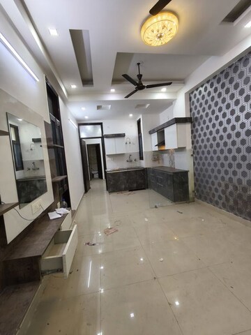  Builder Floor For Rent in Divya Angels, Indrapuram