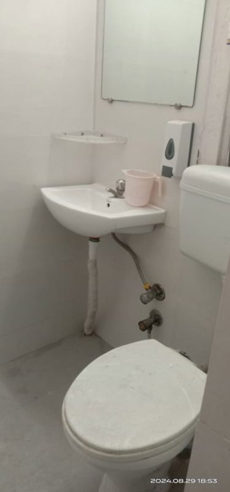 Bathroom, rwa-apartments-sector-50 3 Bedroom 1845 Sq.Ft. Builder Floor In Sector 50 Noida 9861207