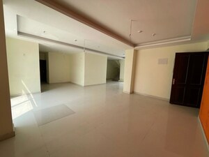 Room in 3 BHK Builder Floor at RWA Apartments Sector 50, Sector 50 – for Rent