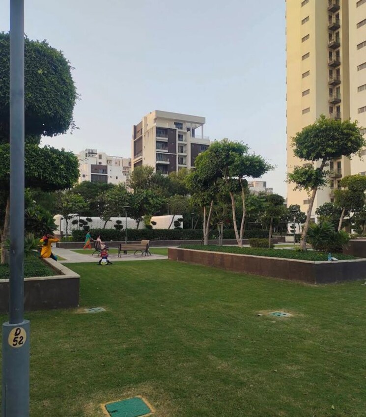 Garden, tata-primanti-phase-2 3 Bedroom 2550 Sq.Ft. Apartment In Sector 72 Gurgaon 9861222
