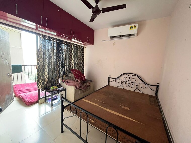 Room, sector 82 2 Bedroom 500 Sq.Ft. Apartment In Sector 82 Faridabad 9861306