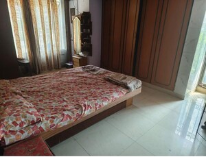 Bedroom in 2 BHK Apartment at Khar West – for Rent