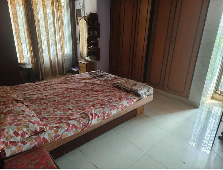Bedroom, khar west 2 Bedroom 700 Sq.Ft. Apartment In Khar West Mumbai 9861269