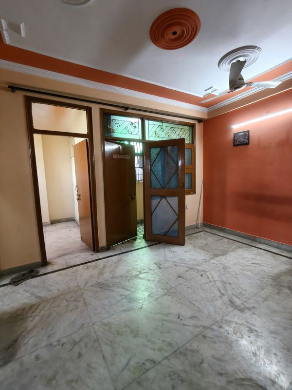 1 BHK 600 Sq.Ft. Builder Floor in Kamras Apartment