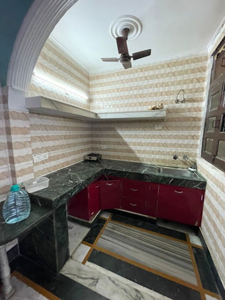 Kitchen, malviya nagar 2 Bedroom 1000 Sq.Ft. Builder Floor In Malviya Nagar Delhi 9861358
