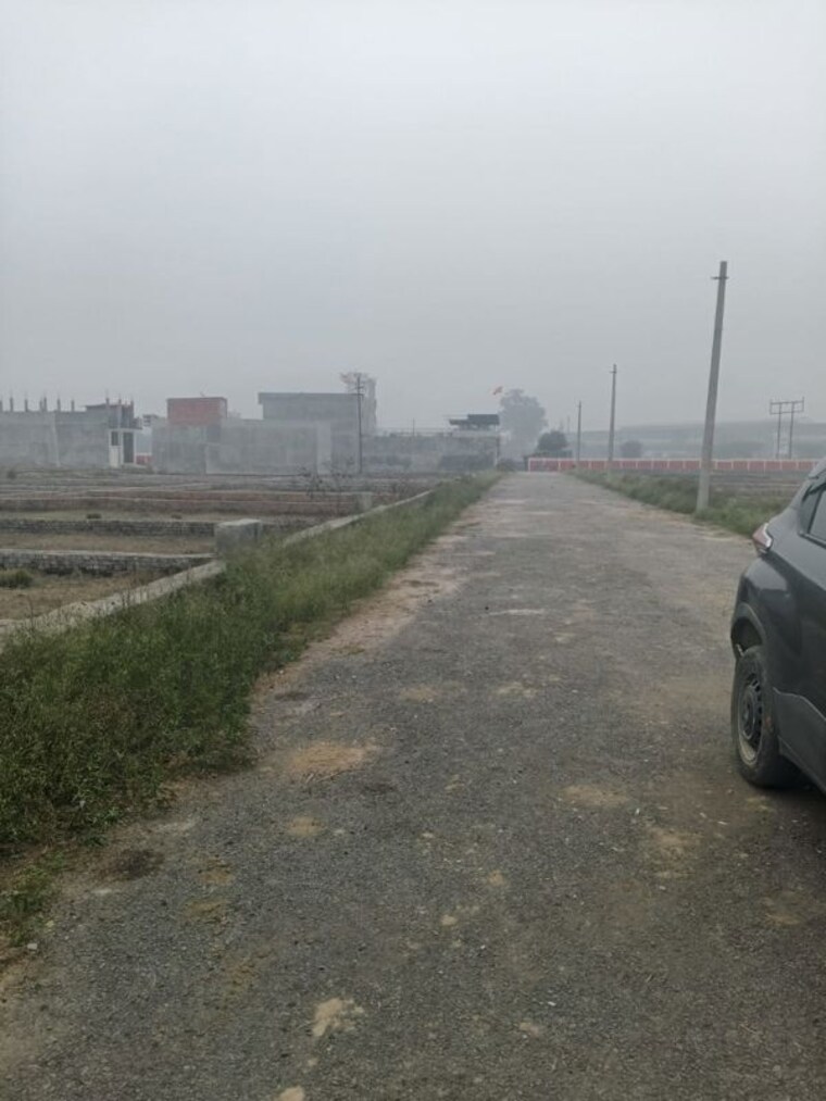 undefined, kalli paschim  1000 Sq.Ft. Plot In Kalli Paschim Lucknow 9861360