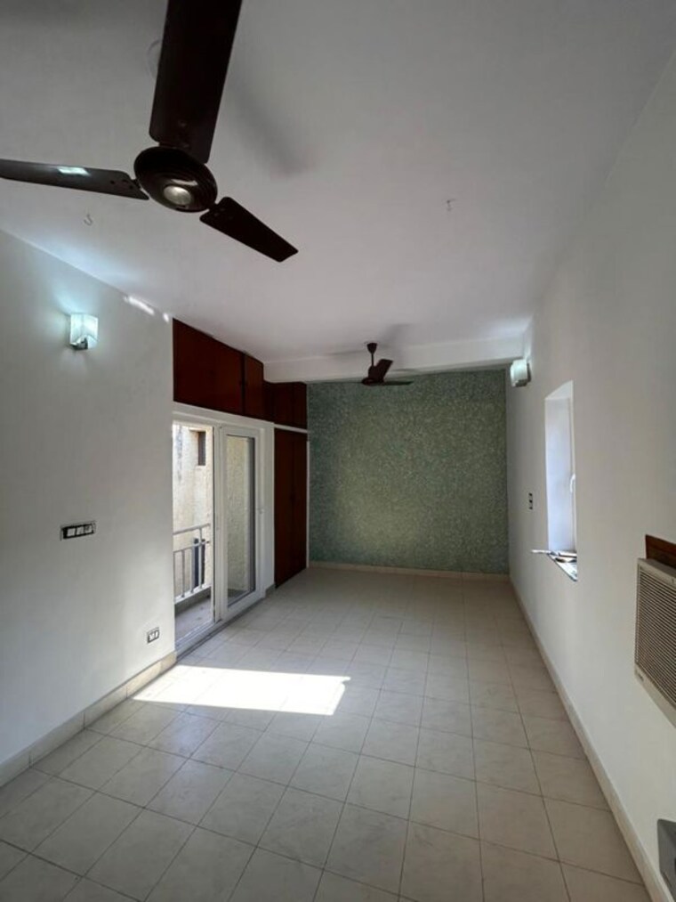 undefined, sheikh sarai phase 2 3 Bedroom 200 Sq.Yd. Apartment In Sheikh Sarai Phase 2 Delhi 9861328