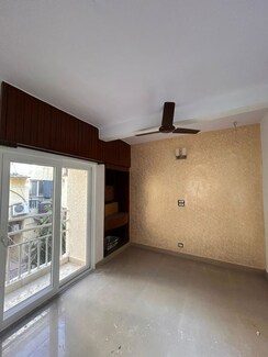 3 BHK + Servant Room Apartment For Rent in Sheikh Sarai Phase 2