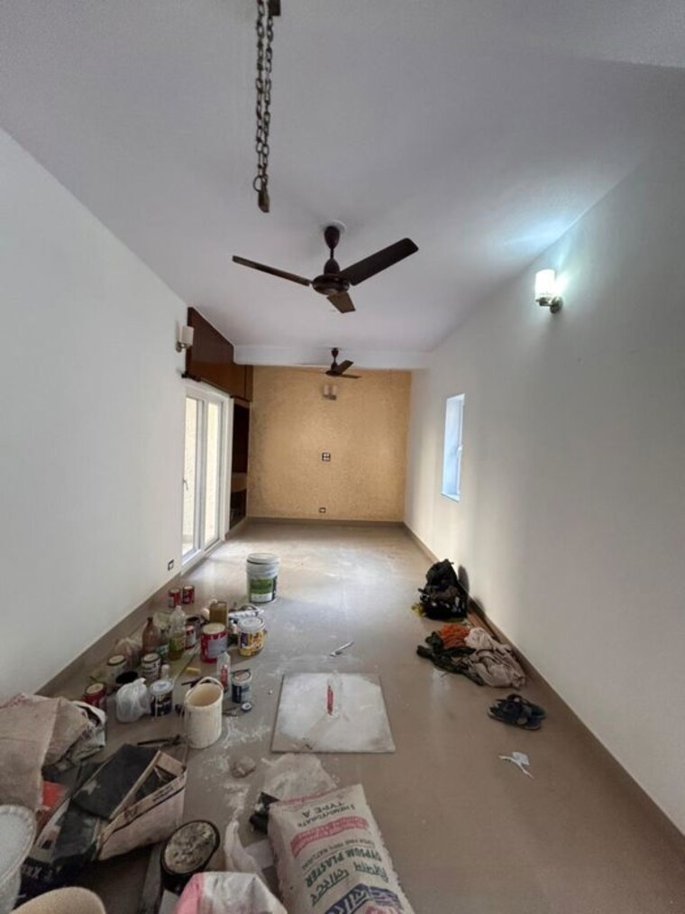 Room, sheikh sarai phase 2 3 Bedroom 200 Sq.Yd. Apartment In Sheikh Sarai Phase 2 Delhi 9861328