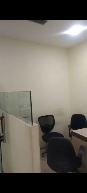  Office Space For Rent in Mani Casadona, New Town