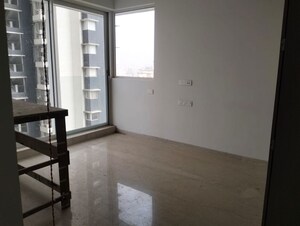 Room in 2 BHK Apartment at Courtyard by Narang Realty and The Wadhwa Group, Pokhran Road No Two – for Rent