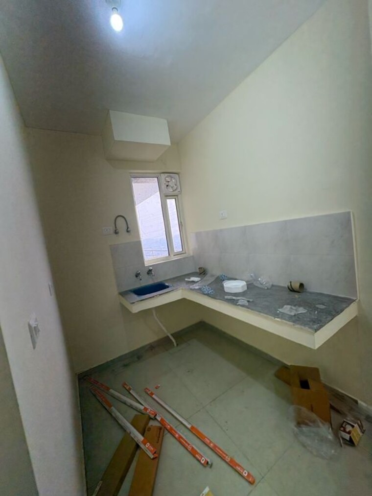 Bathroom, pyramid-altia 2.5 Bedroom 800 Sq.Ft. Apartment In Sector 70a Gurgaon 9861565