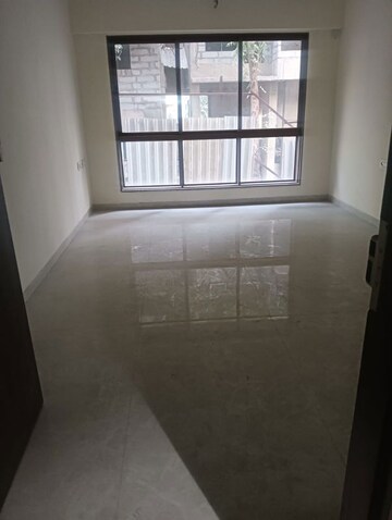 Room in 1 BHK Apartment at Omkar Signet, Malad East – for Rent
