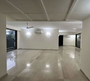 3 BHK Builder Floor For Rent in Defence Colony