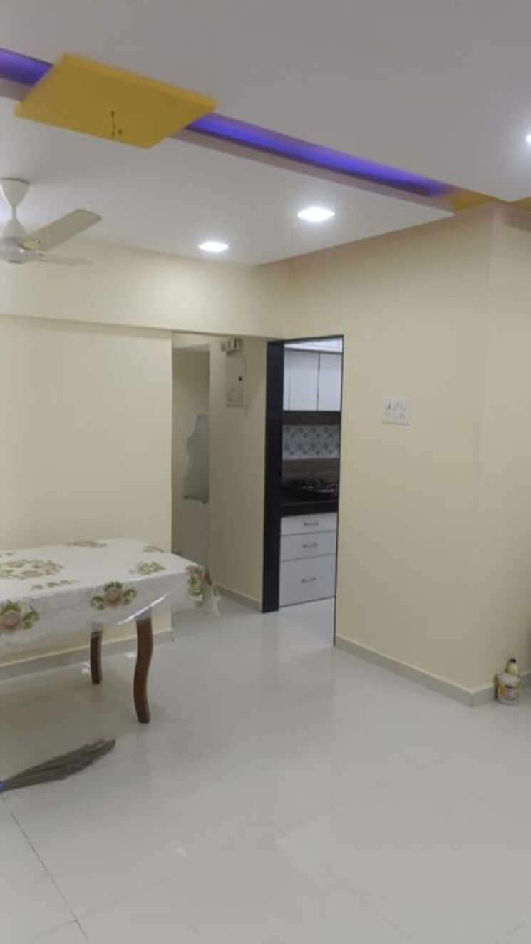 Room, shell-colony 3 Bedroom 1000 Sq.Ft. Apartment In Chembur Mumbai 9861677