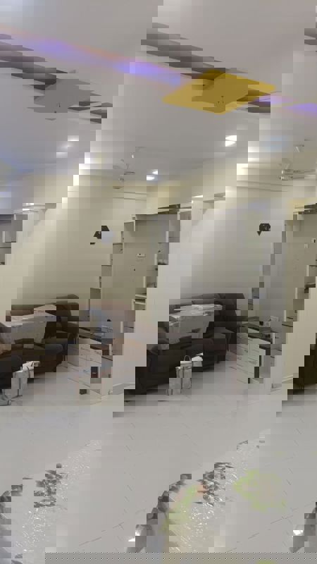 3 BHK 1000 Sq.Ft. Apartment in Shell Colony