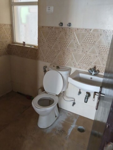 Bathroom in 2.5 BHK Apartment at Amrapali Leisure Park, Amrapali Leisure Valley – for Rent