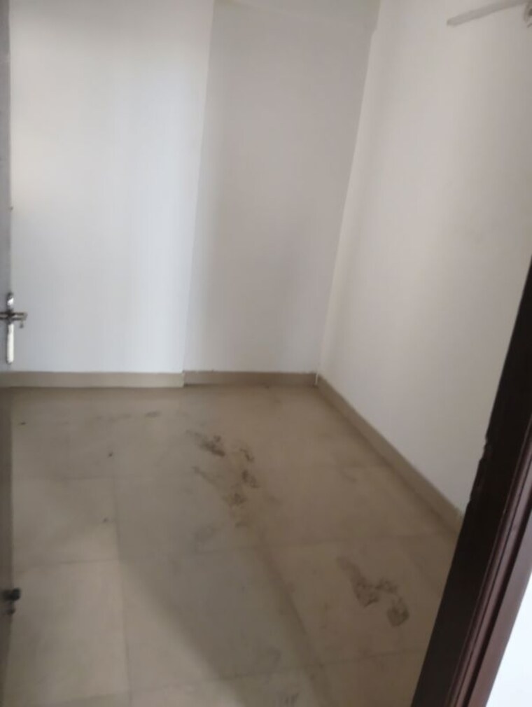 Room, amrapali-leisure-park 2.5 Bedroom 955 Sq.Ft. Apartment In Amrapali Leisure Valley Greater Noida 9861798