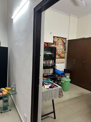 Furnished Amenities in 3 BHK Apartment at Skytech Matrott, Sector 76 – for Rent