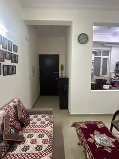 3 BHK + Extra Room Apartment For Rent in Skytech Matrott