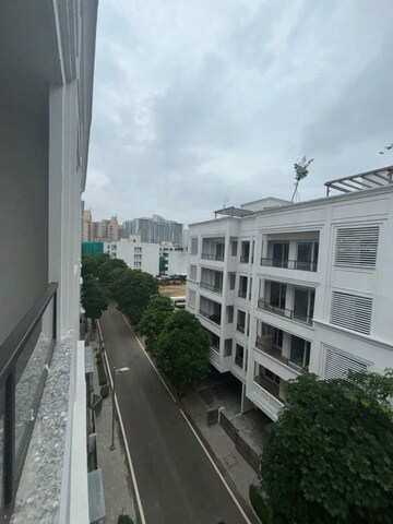 Balcony in 4 BHK Apartment at DLF The Grove, Sector 54 – for Rent