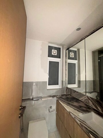 Kitchen in 4 BHK Apartment at DLF The Grove, Sector 54 – for Rent