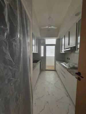 Kitchen in 4 BHK Apartment at DLF The Grove, Sector 54 – for Rent