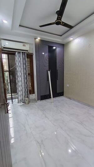 Room in 2 BHK Builder Floor at Divya Angels, Indrapuram – for Rent