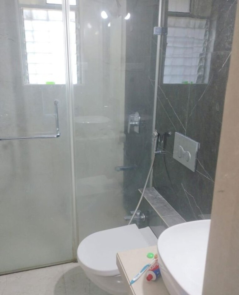 Bathroom, lodha-amara 2 Bedroom 672 Sq.Ft. Apartment In Kolshet Road Thane 9862104