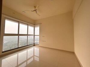 Room in 1.5 BHK Apartment at Sheth Avante, Kanjurmarg West – for Rent