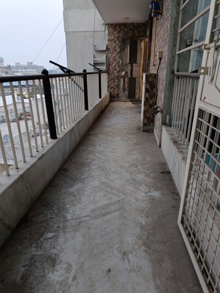 Balcony, ip extension 3 Bedroom 1301 Sq.Ft. Apartment In Ip Extension Delhi 9862116