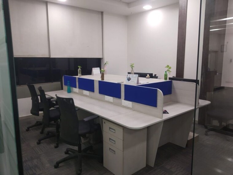 Team Area, wakadewadi Commercial Office Space 3379 Sq.Ft. In Wakadewadi Pune 9862203