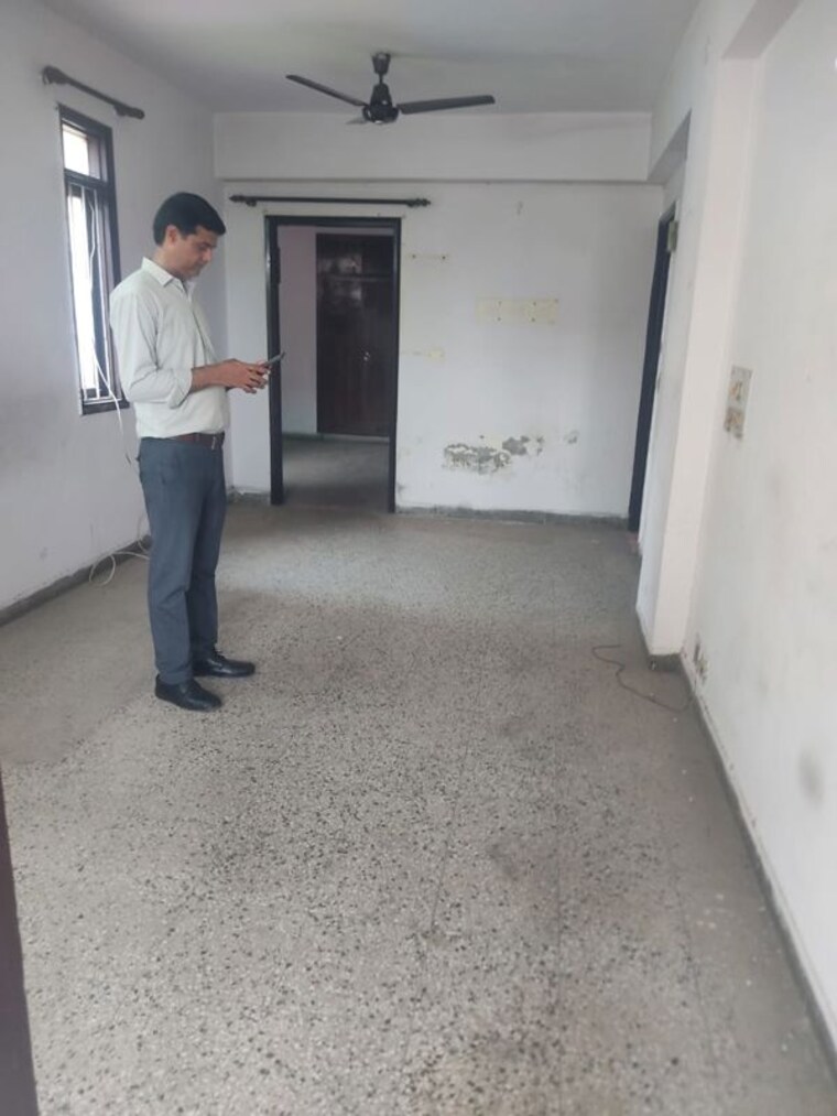 Room, ip extension 3 Bedroom 1297 Sq.Ft. Builder Floor In Ip Extension Delhi 9862193