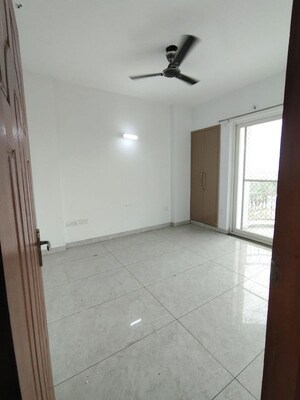 Room in 3 BHK Apartment at Urbtech Hilston, Sector 79 – for Rent