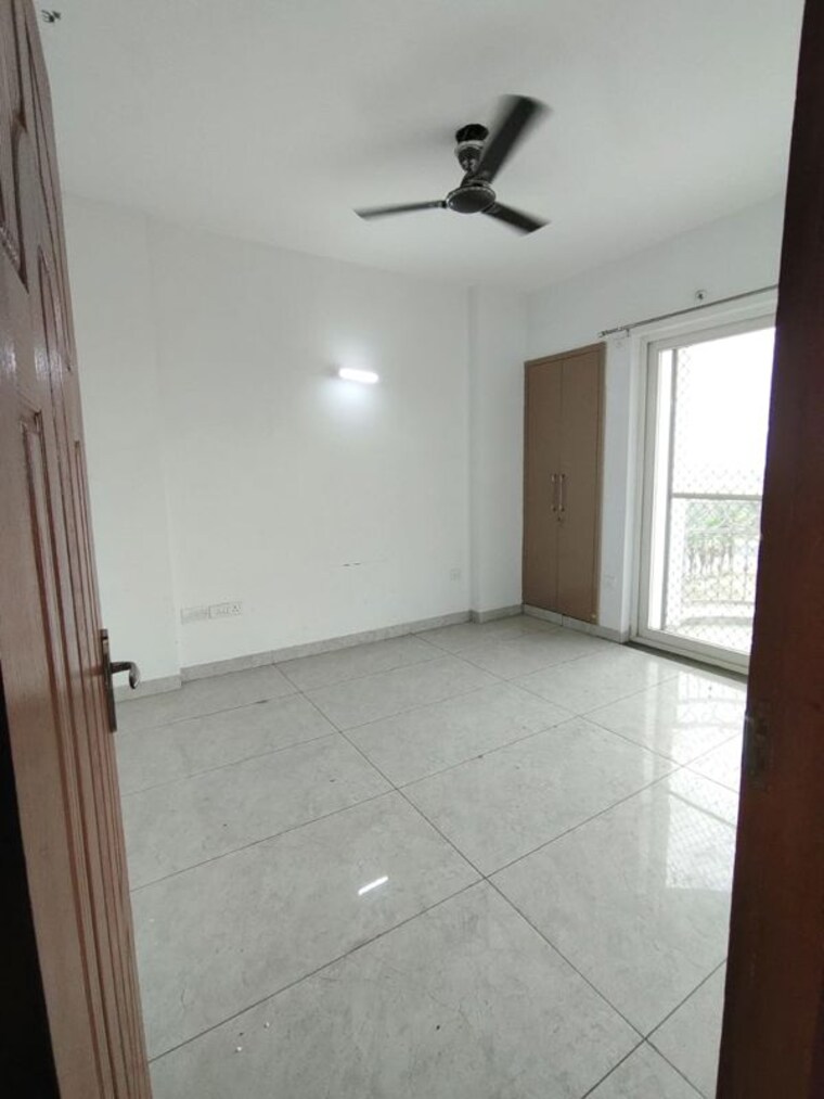 Room, urbtech-hilston 3 Bedroom 1645 Sq.Ft. Apartment In Sector 79 Noida 9862282