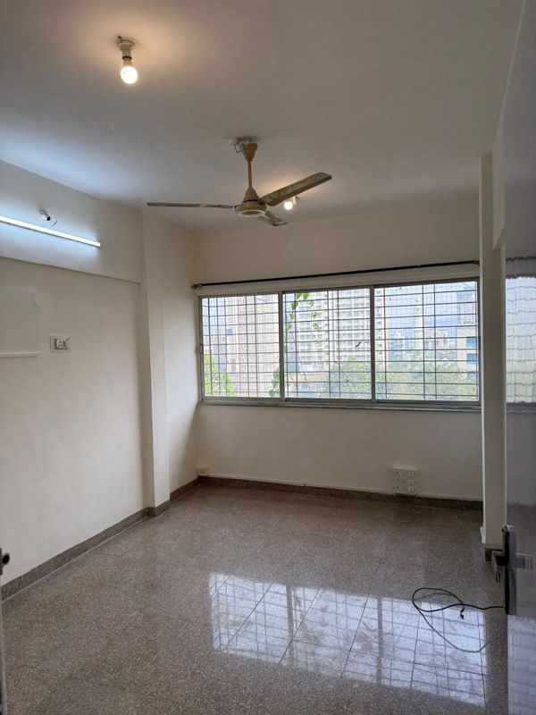 2 BHK + Pooja Room Apartment For Rent in Bandra West