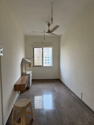 Room in 2 BHK Apartment at Bandra West – for Rent