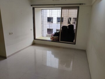 Room in 1 BHK Apartment at Bhoomi Gokul, Goregaon East – for Rent