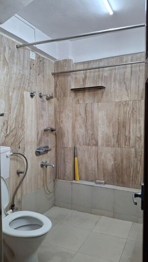 Bathroom in 1 BHK Apartment at Andheri East – for Rent