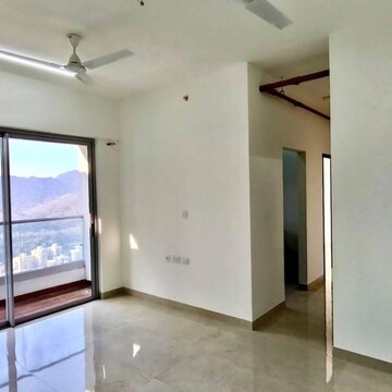 Room in 1 BHK Apartment at Sheth Avante, Mumbai Central Suburbs – for Rent