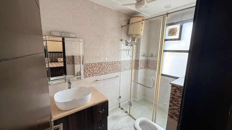 Bathroom, panathur 3 Bedroom 1800 Sq.Ft. Apartment In Panathur Bangalore 9862384