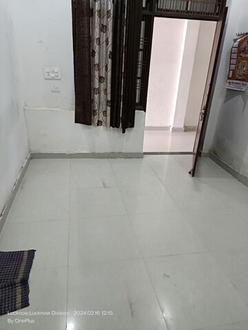 Room in 1 BHK Builder Floor at Mohanlalganj – for Rent