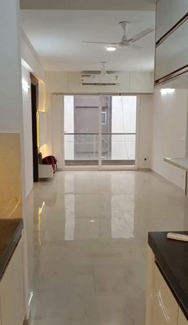 Bathroom, smart-world-gems 2.5 Bedroom 1824 Sq.Ft. Apartment In Sector 89 Gurgaon 9862444