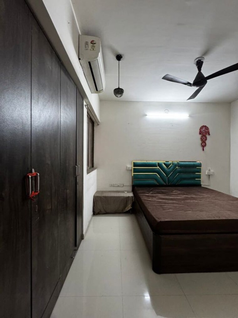 undefined, lodha-splendora 1.5 Bedroom 610 Sq.Ft. Apartment In Ghodbunder Road Thane 9862462