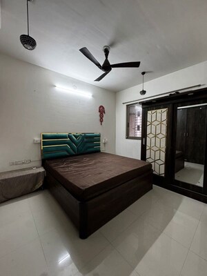 1.5 BHK Apartment For Rent in Lodha Splendora, Ghodbunder Road