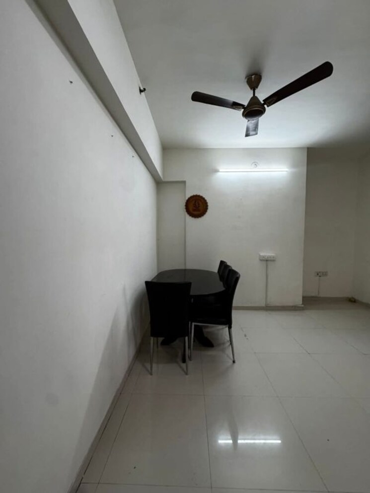 Master Bedroom, lodha-splendora 1.5 Bedroom 610 Sq.Ft. Apartment In Ghodbunder Road Thane 9862462