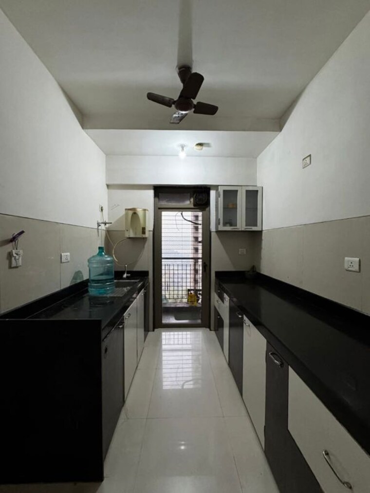 Kitchen, lodha-splendora 1.5 Bedroom 610 Sq.Ft. Apartment In Ghodbunder Road Thane 9862462