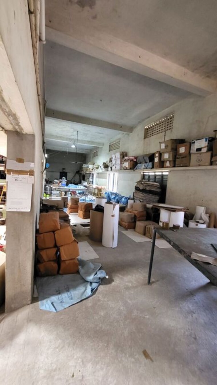 Exterior View, vadapalani Commercial Warehouse 1350 Sq.Ft. In Vadapalani Chennai 9854841